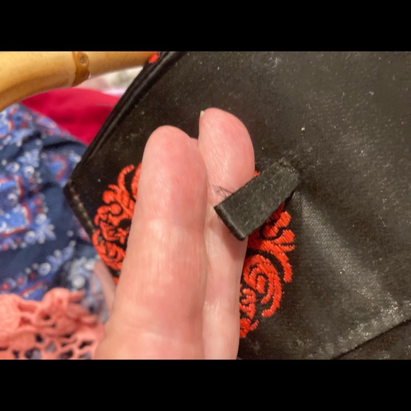 SOLD🖤Tozai Home 
Chinese Takeout Hand Bag 
Purse 
Red & Black 
Bamboo Handle. - Picture 6 of 9